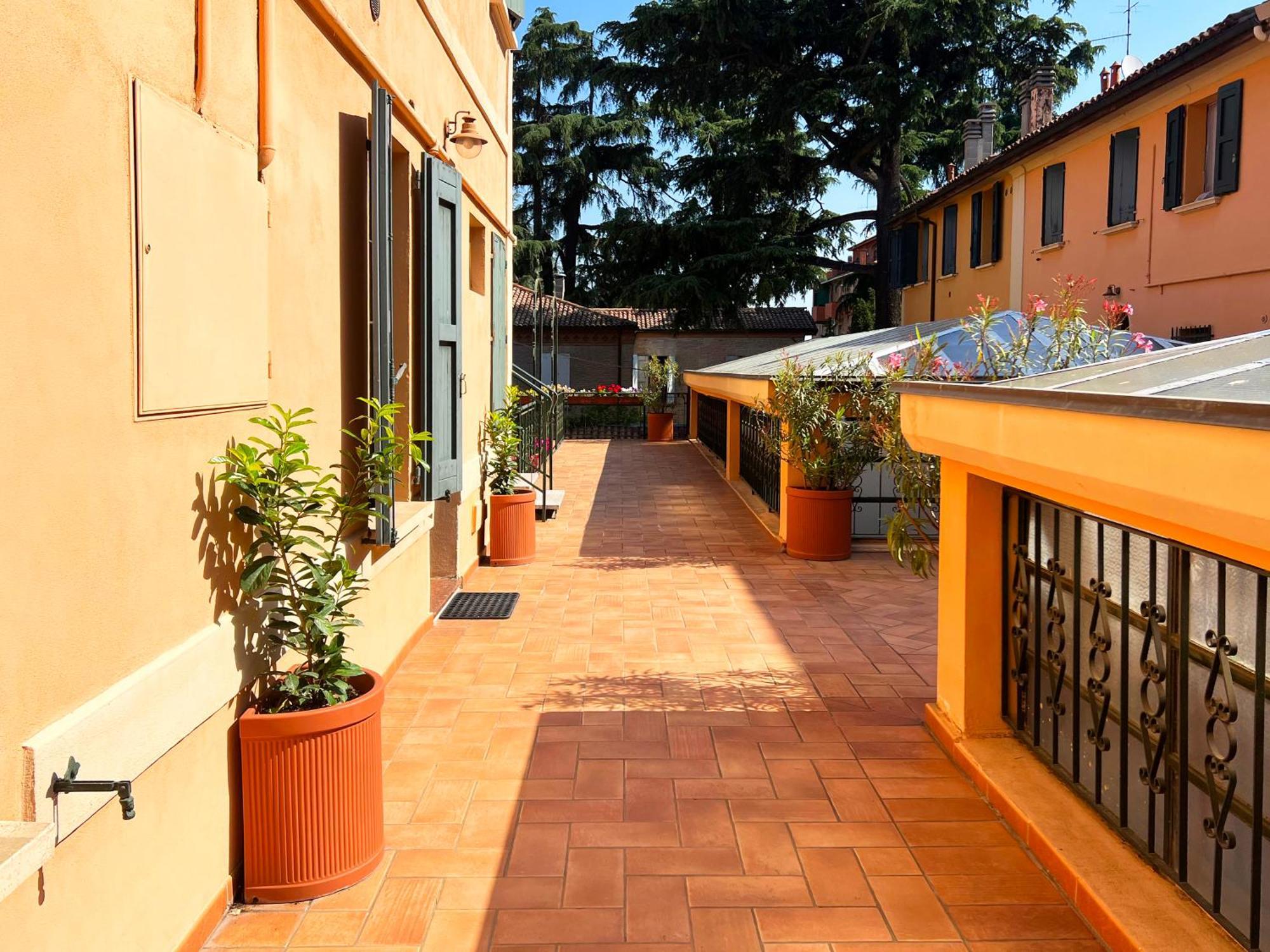 Int 4 - Suite Edoardo By Residence San Luca Болонья Экстерьер фото